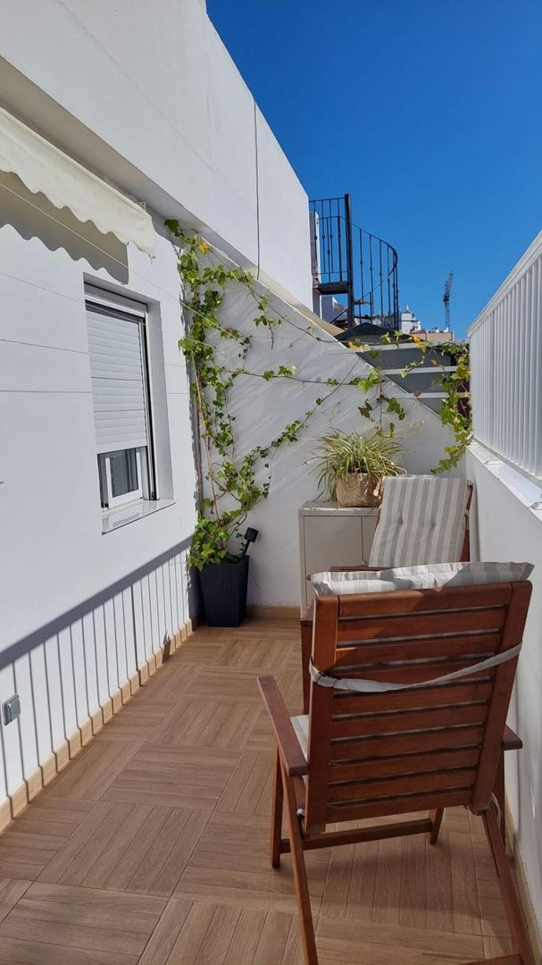 2 Bed Penthouse in Las Lagunas