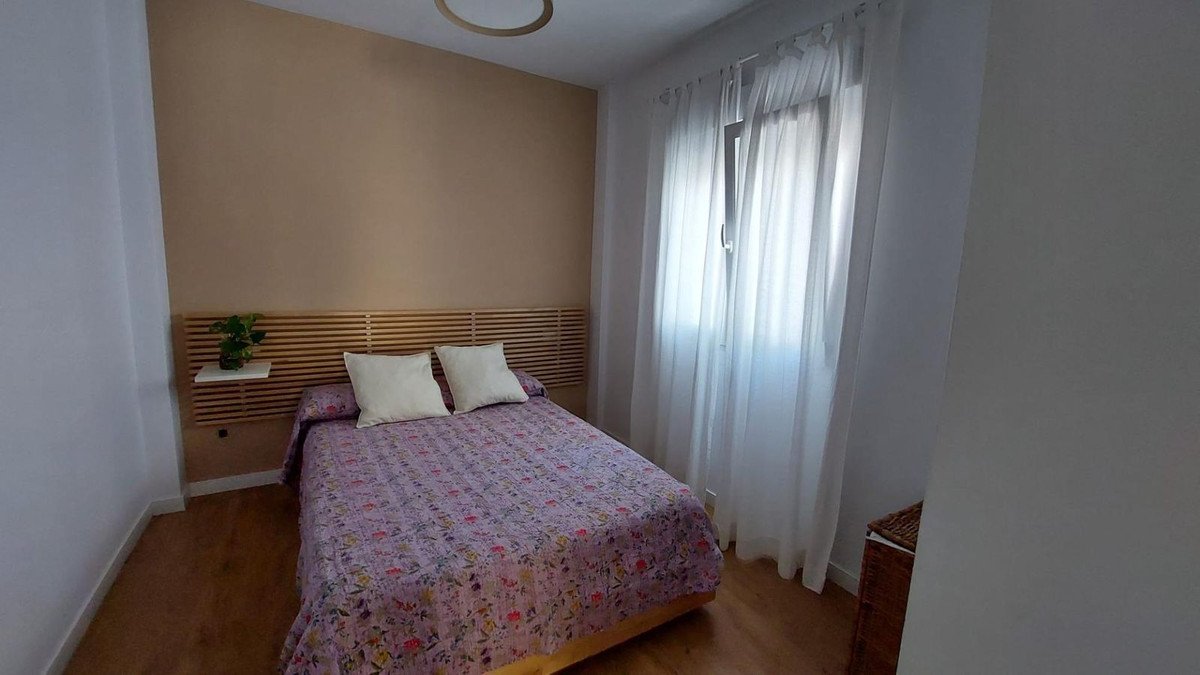 2 Bed Penthouse in Las Lagunas