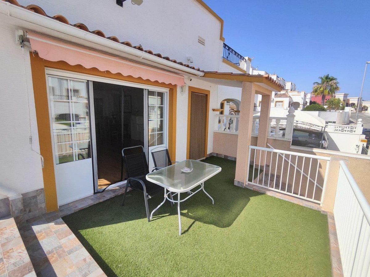 6 Bed Detached Villa in Los Altos
