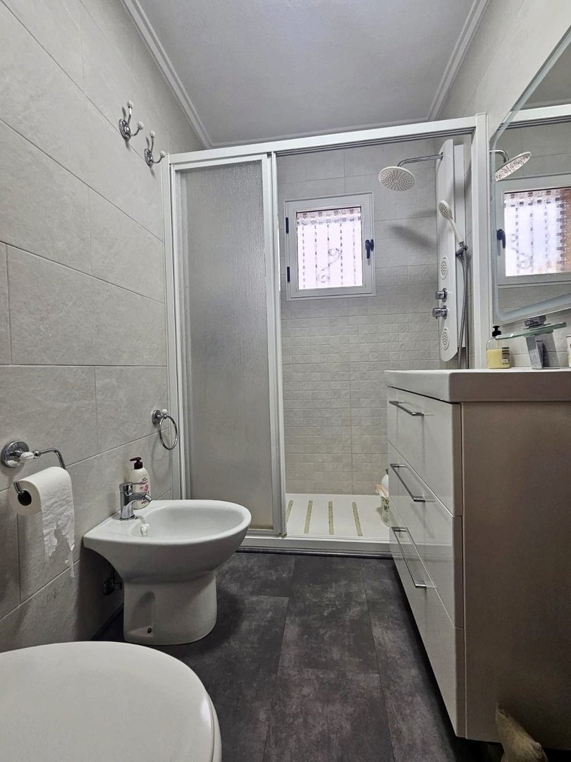 6 Bed Detached Villa in Los Altos