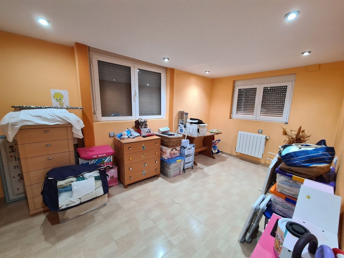 6 Bed Detached Villa in Los Altos