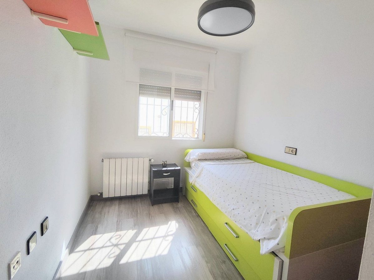 6 Bed Detached Villa in Los Altos