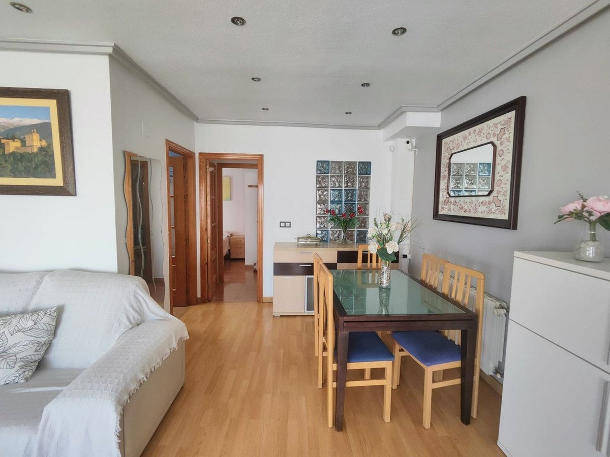 6 Bed Detached Villa in Los Altos