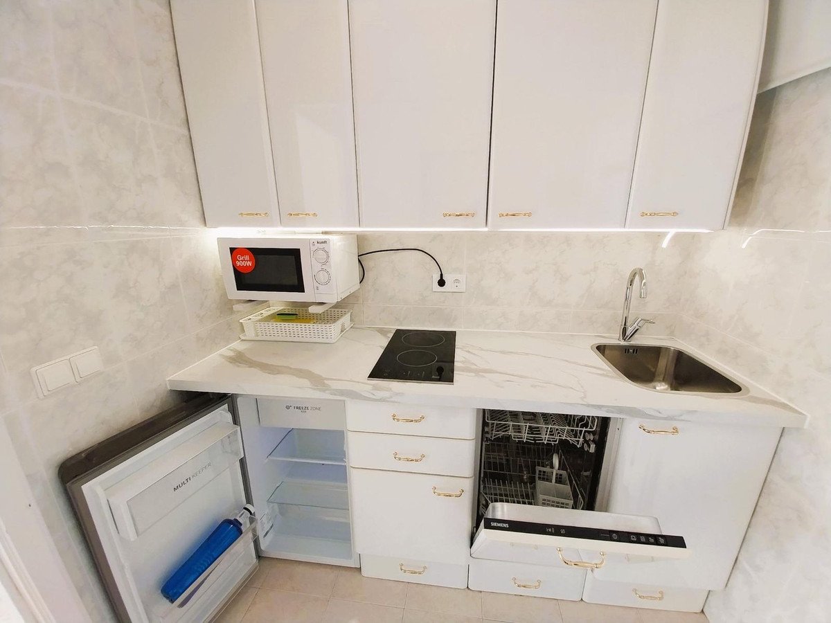 1 Bed Top Floor Studio in Las Chapas