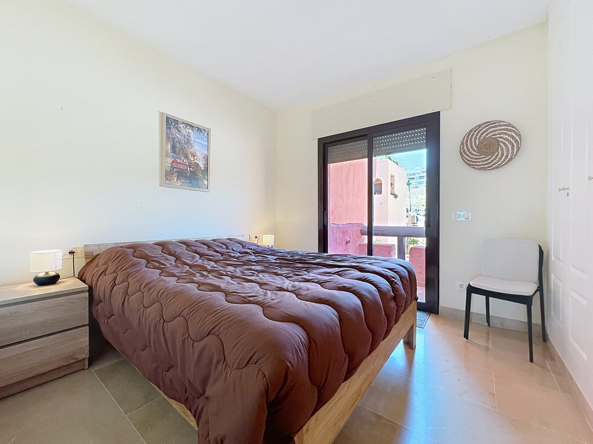 2 Bed Middle Floor Apartment in Manilva