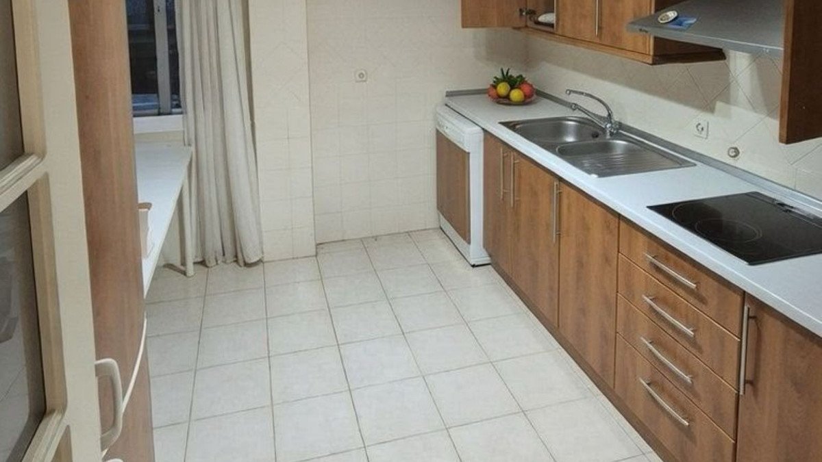 3 Bed Middle Floor Apartment in Marbella