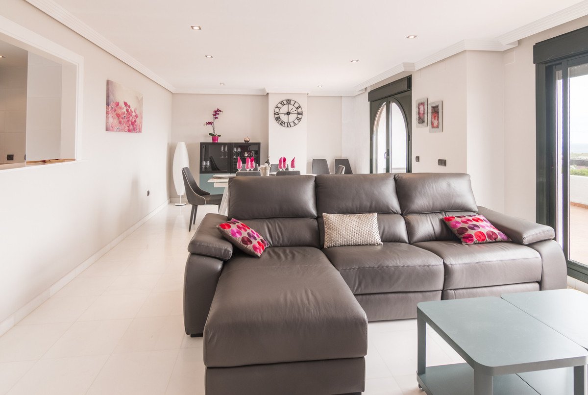 3 Bed Penthouse in Doña Julia