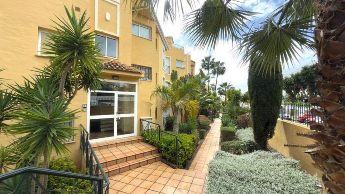 3 Bed Penthouse in Bel Air