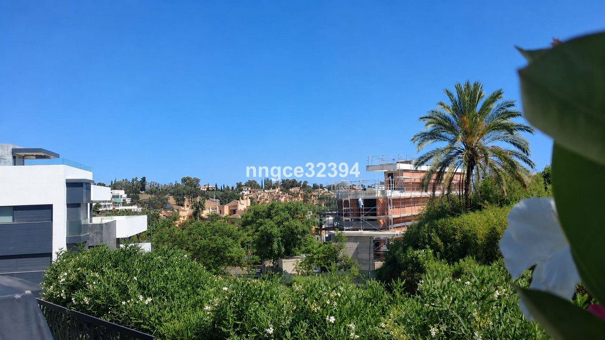 4 Bed Townhouse in New Golden Mile