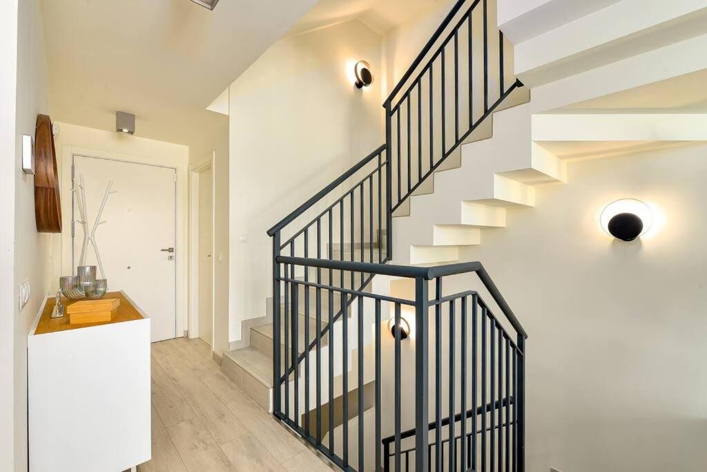 VL063177