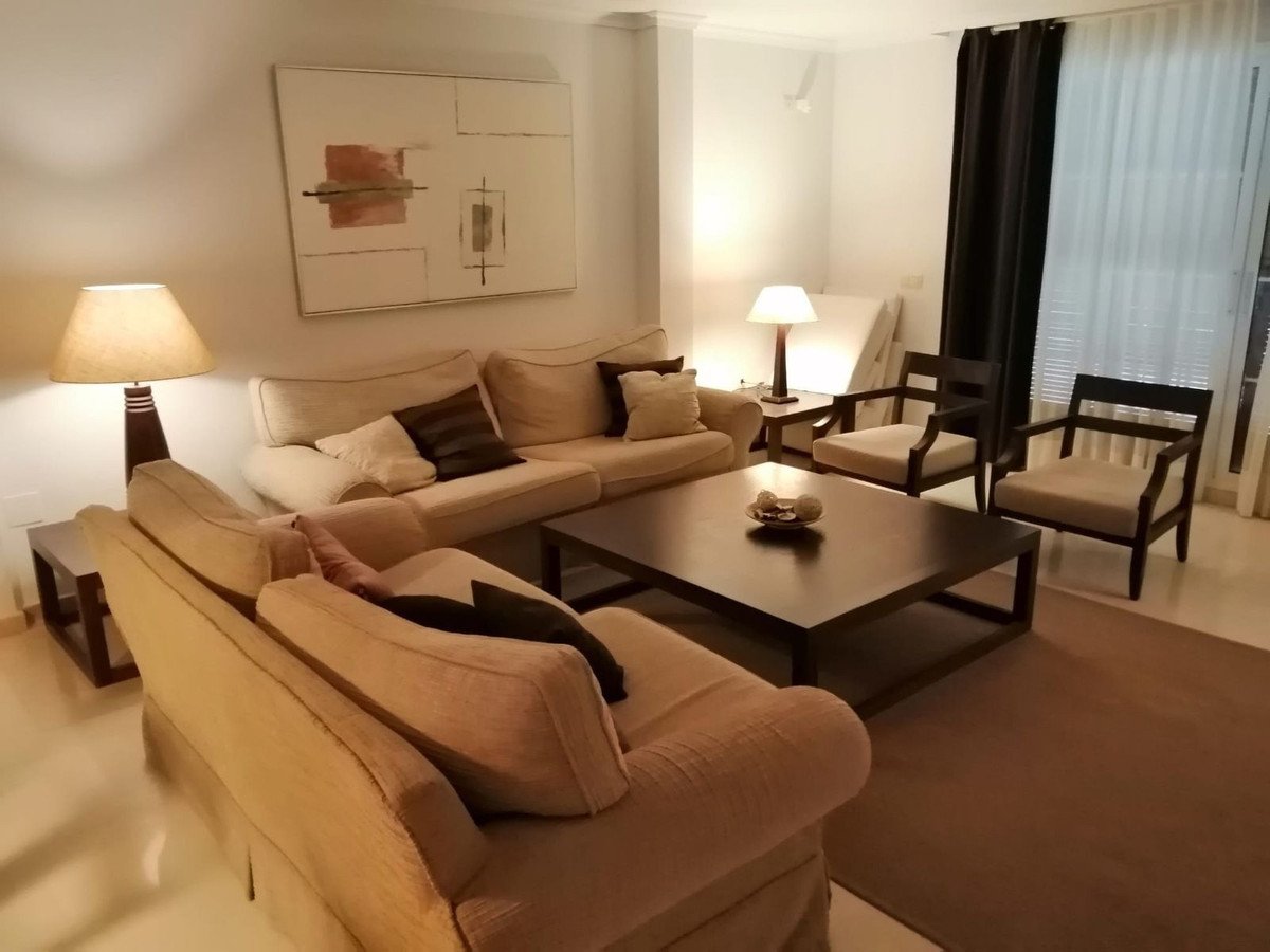 3 Bed Middle Floor Apartment in Sotogrande Marina
