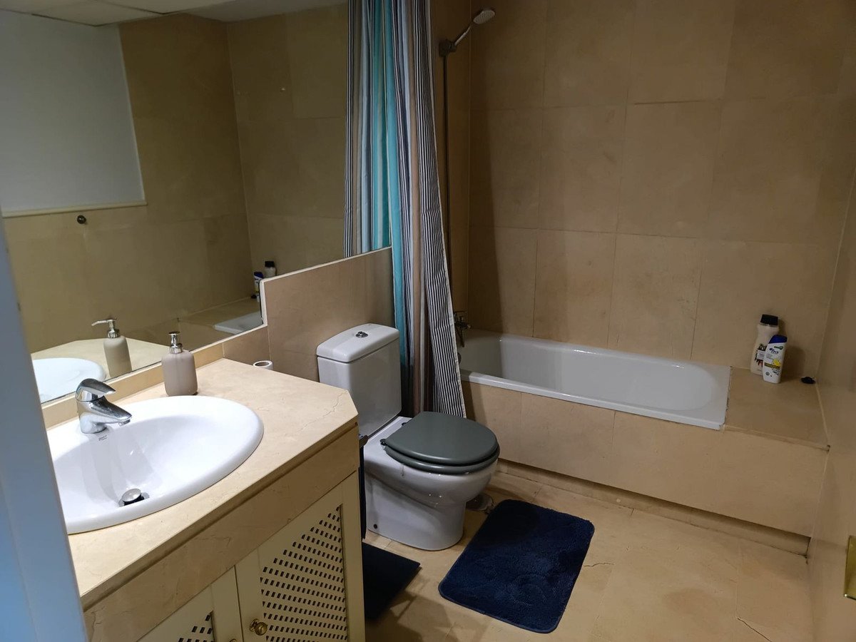 3 Bed Middle Floor Apartment in Sotogrande Marina