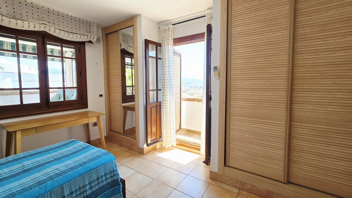 9 Bed Detached Villa in Torre del Mar