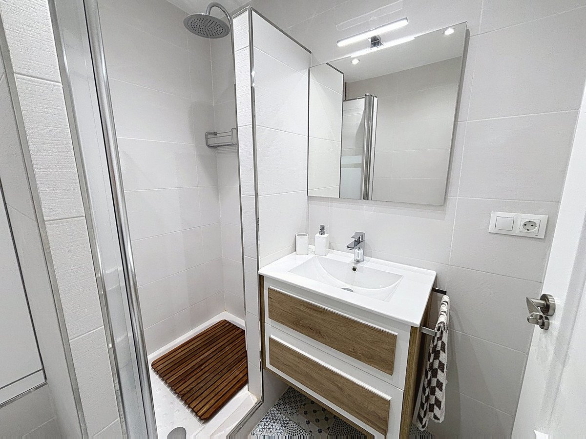 1 Bed Middle Floor Apartment in Algarrobo Costa