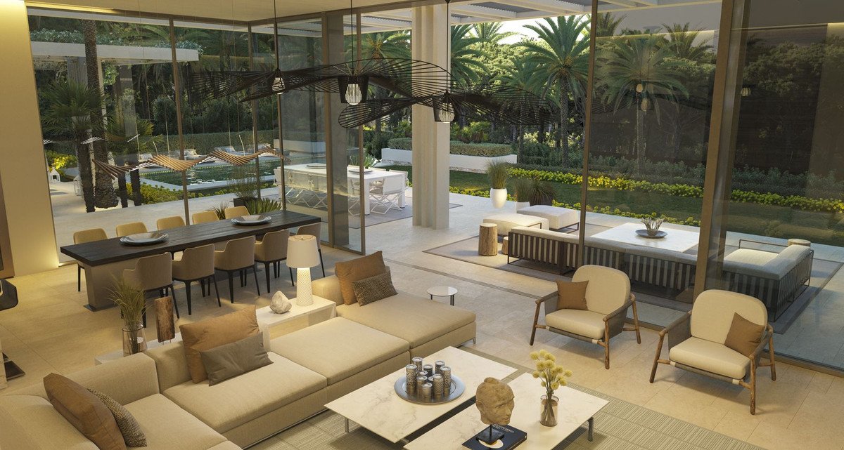 7 Bed Residential Plot in Nueva Andalucía