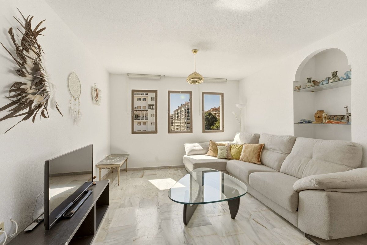 3 Bed Middle Floor Apartment in Fuengirola