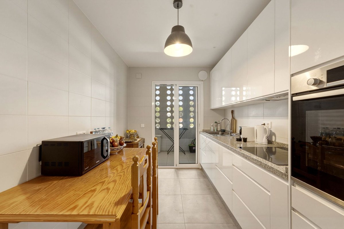 3 Bed Middle Floor Apartment in Fuengirola
