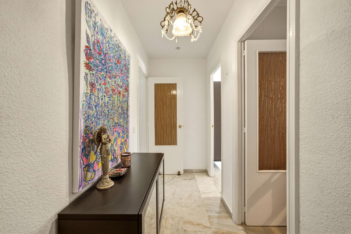 3 Bed Middle Floor Apartment in Fuengirola