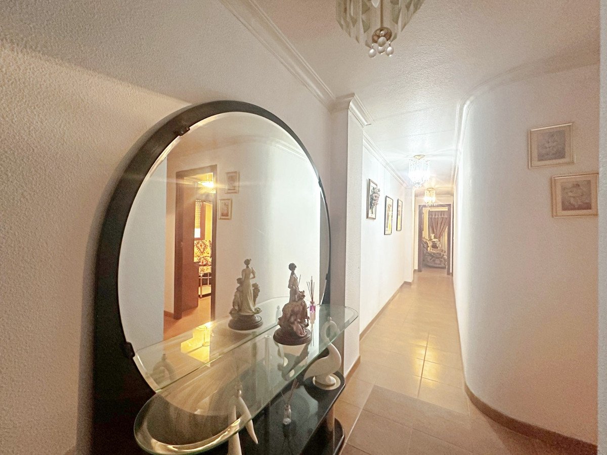 4 Bed Ground Floor Apartment in Torrevieja