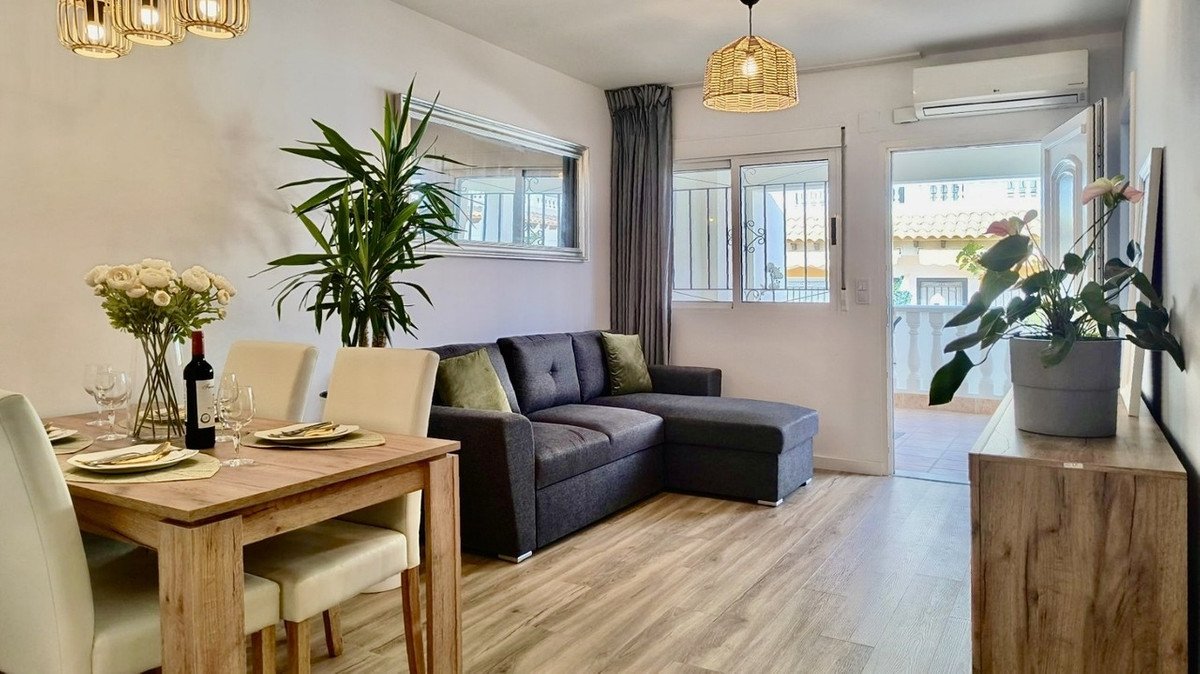 3 Bed Townhouse in Los Altos