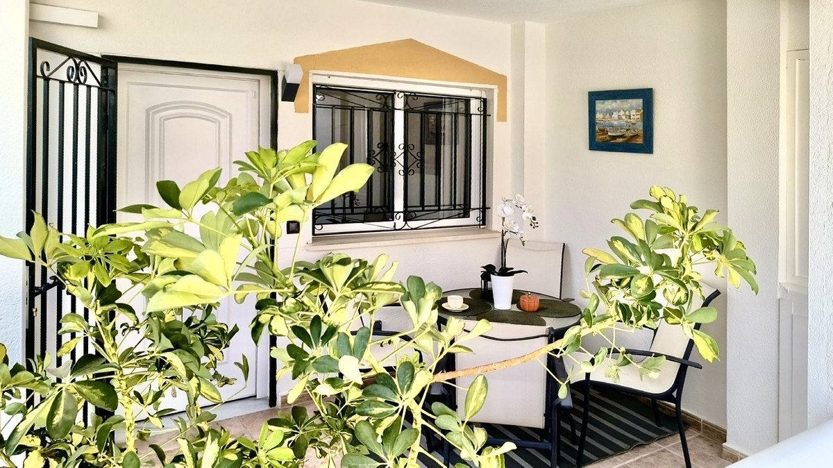 3 Bed Townhouse in Los Altos