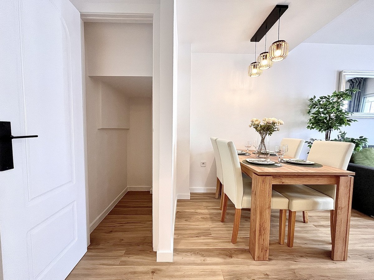 3 Bed Townhouse in Los Altos