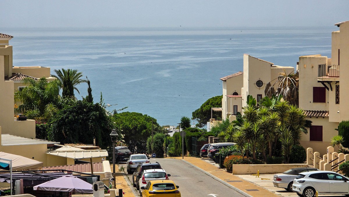 3 Bed Penthouse Duplex in Casares
