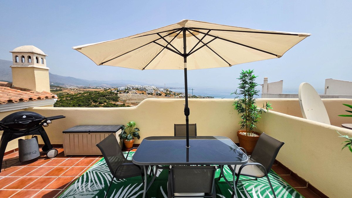 3 Bed Penthouse Duplex in Casares