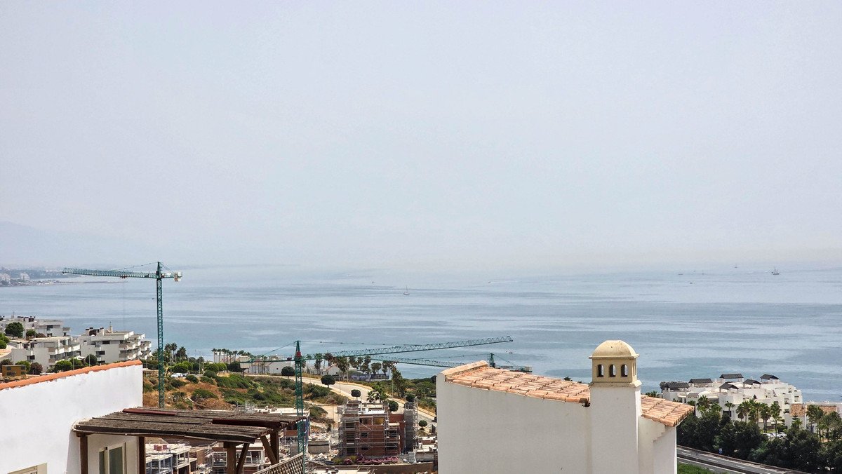 3 Bed Penthouse Duplex in Casares