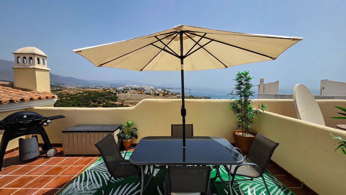 3 Bed Penthouse Duplex in Casares
