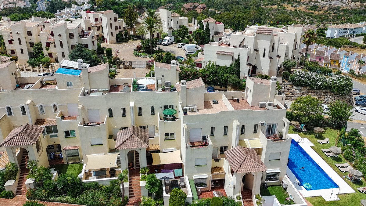 3 Bed Penthouse Duplex in Casares