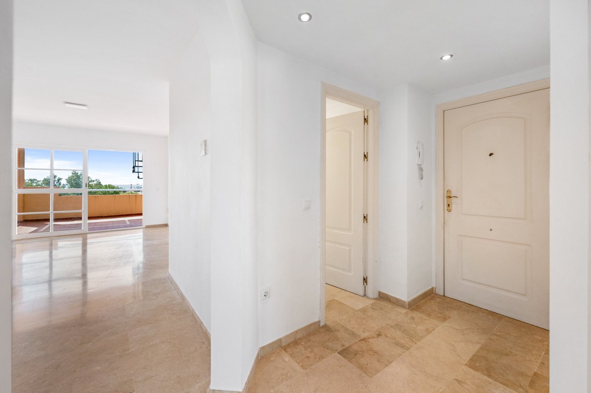 2 Bed Penthouse in El Paraiso