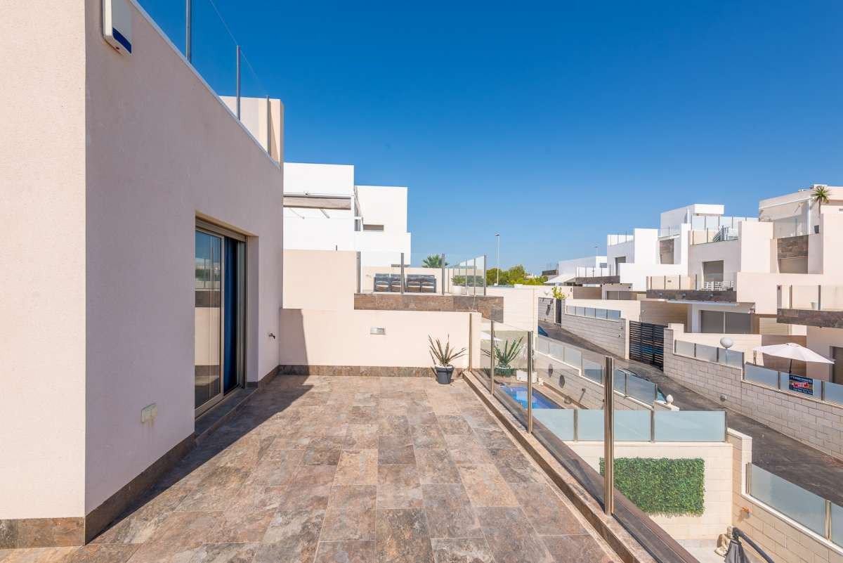 3 Bed Detached Villa in Orihuela Costa