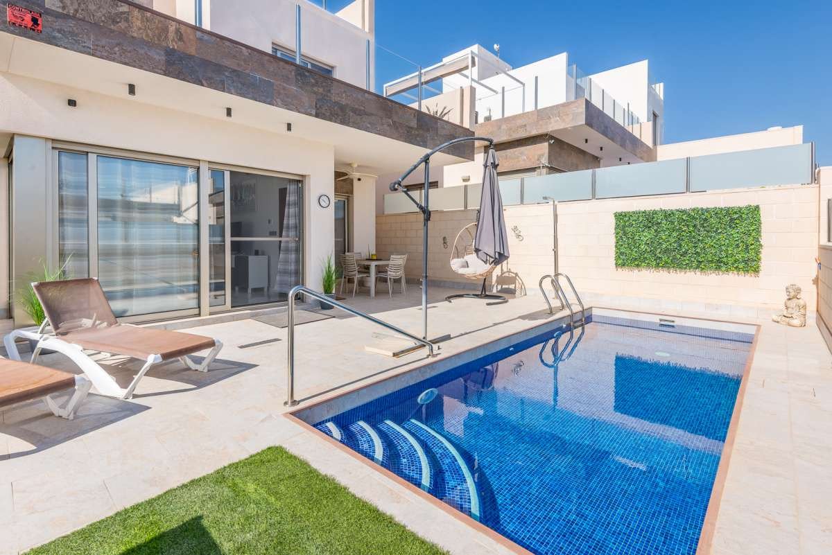 3 Bed Detached Villa in Orihuela Costa