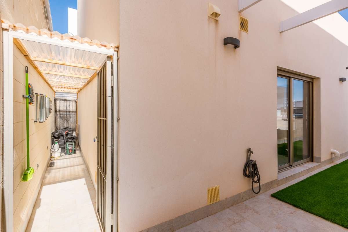 3 Bed Detached Villa in Orihuela Costa