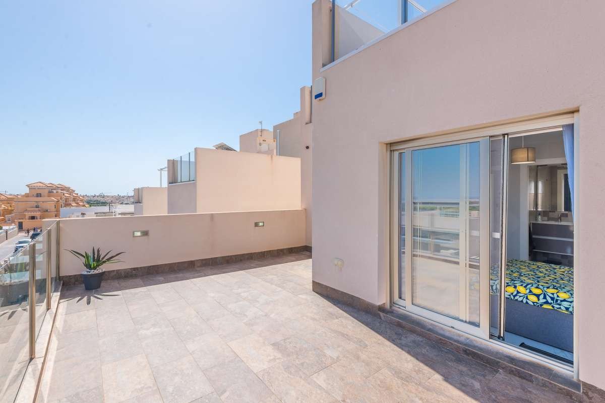 3 Bed Detached Villa in Orihuela Costa