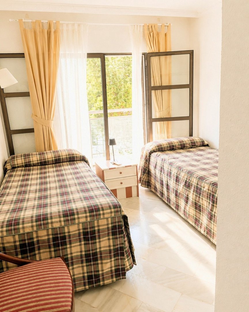 2 Bed Ground Floor Apartment in Miraflores