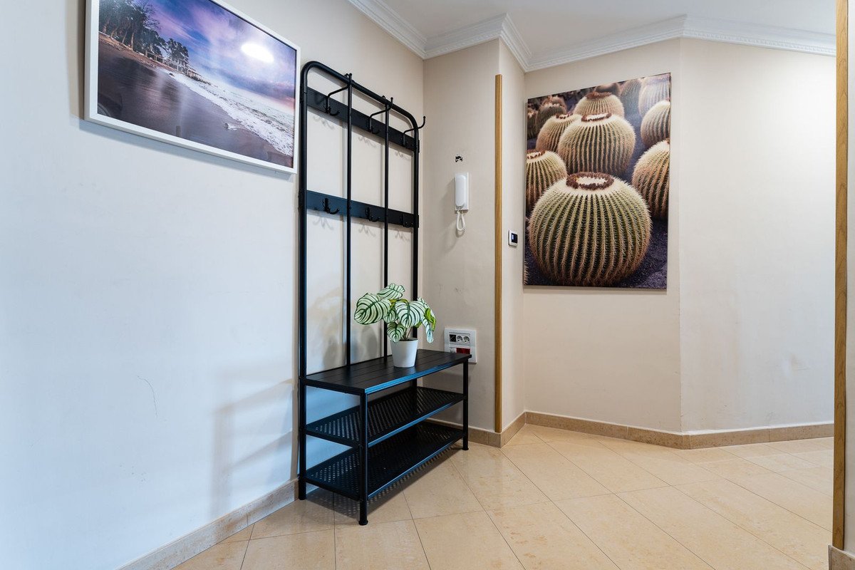 3 Bed Middle Floor Apartment in Málaga Centro