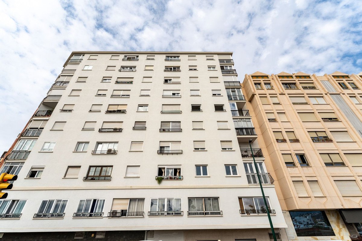 3 Bed Middle Floor Apartment in Málaga Centro