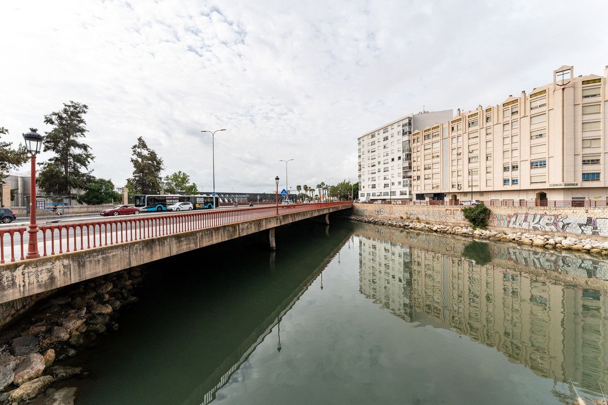 3 Bed Middle Floor Apartment in Málaga Centro