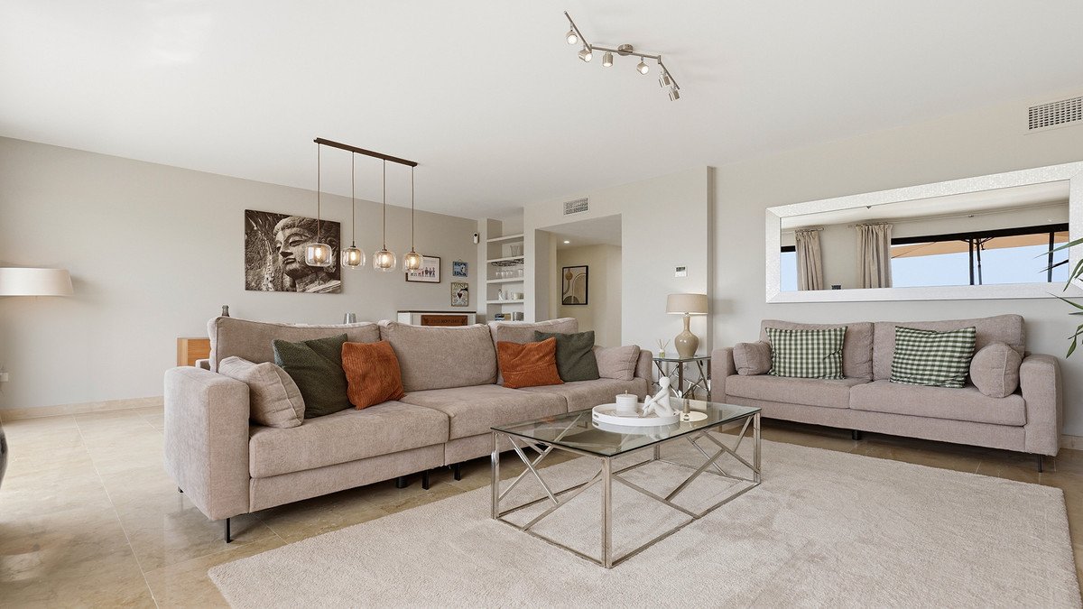 3 Bed Penthouse in La Duquesa