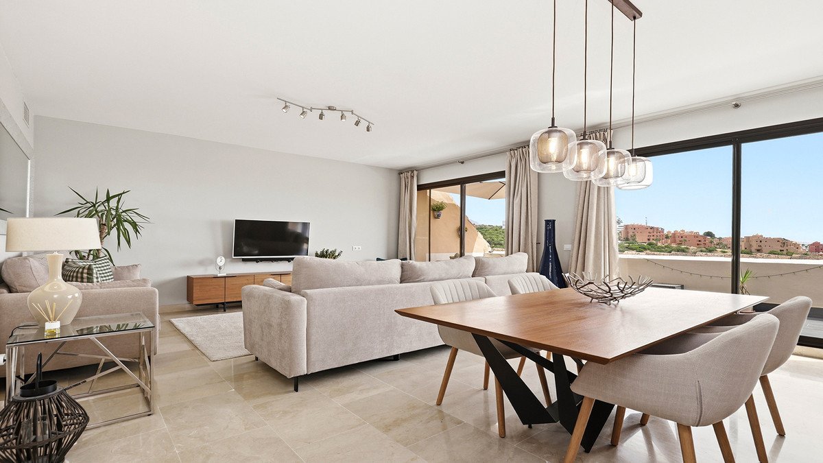 3 Bed Penthouse in La Duquesa
