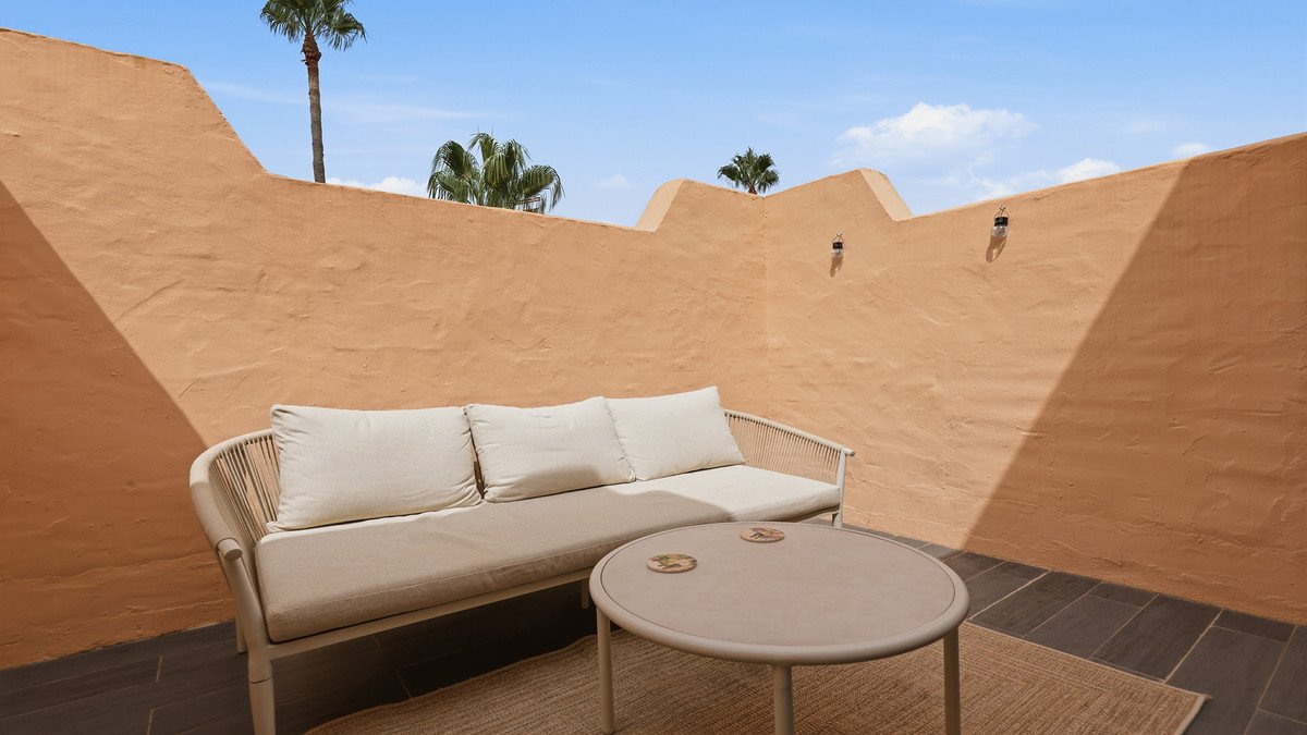 3 Bed Penthouse in La Duquesa