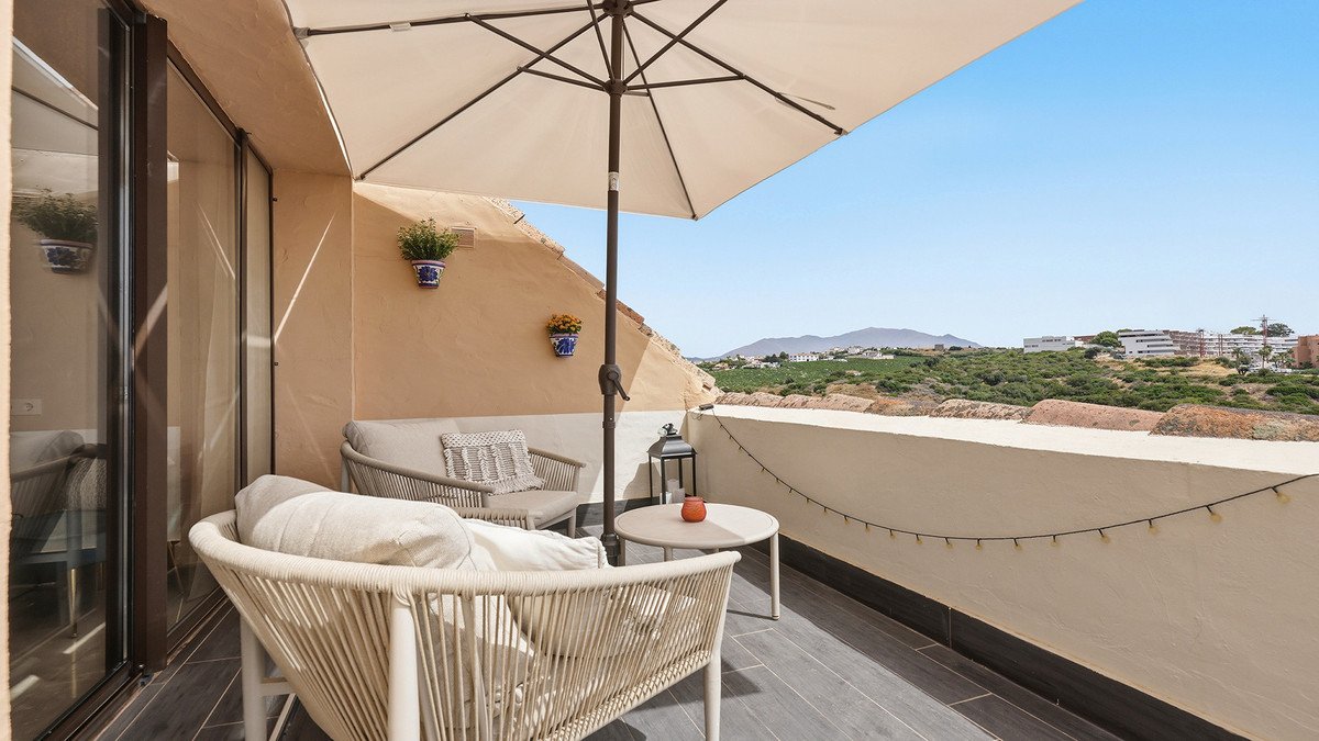 3 Bed Penthouse in La Duquesa