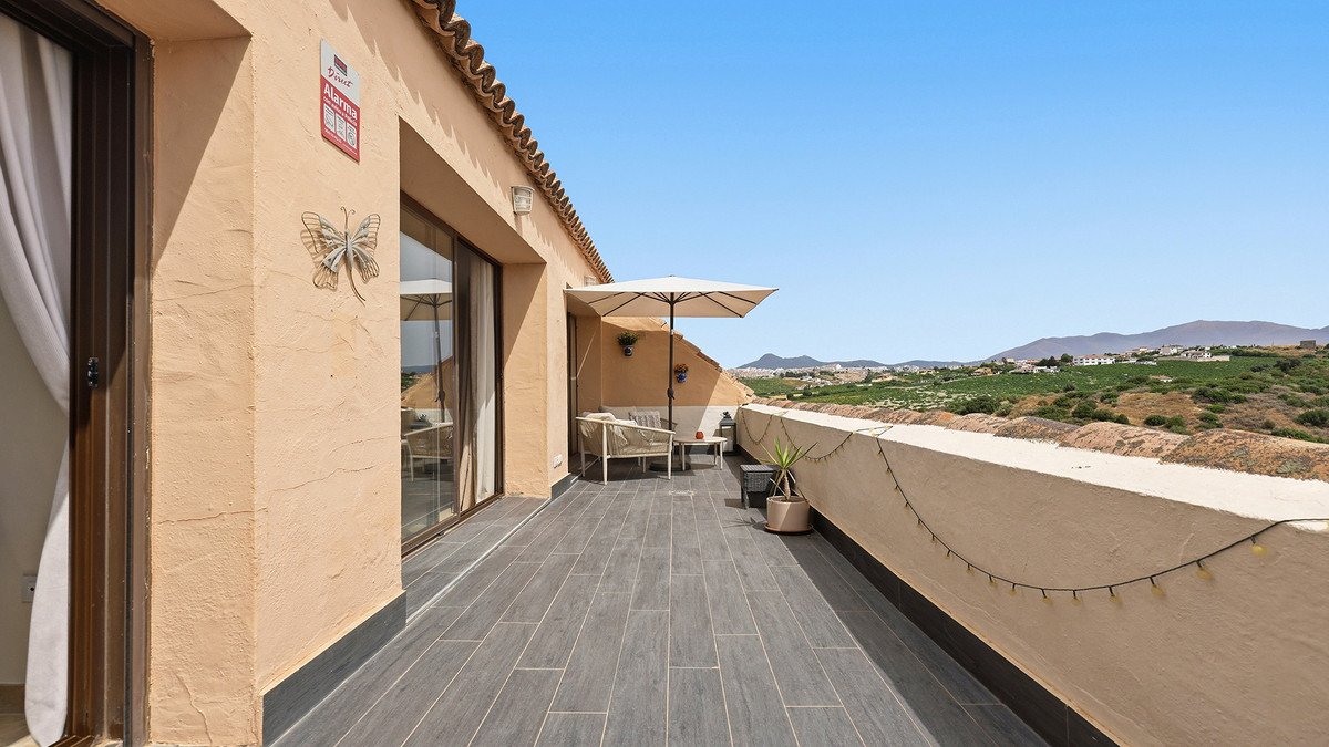3 Bed Penthouse in La Duquesa