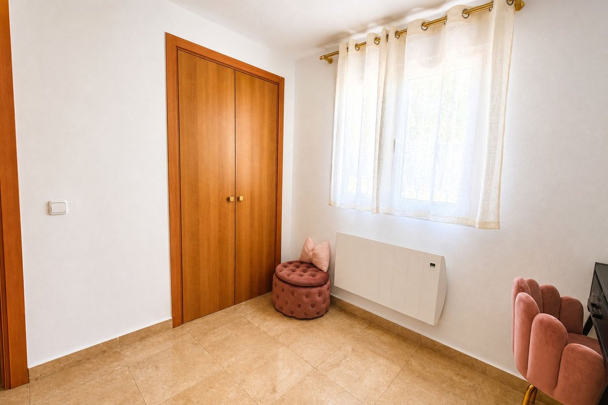 6 Bed Detached Villa in Manilva