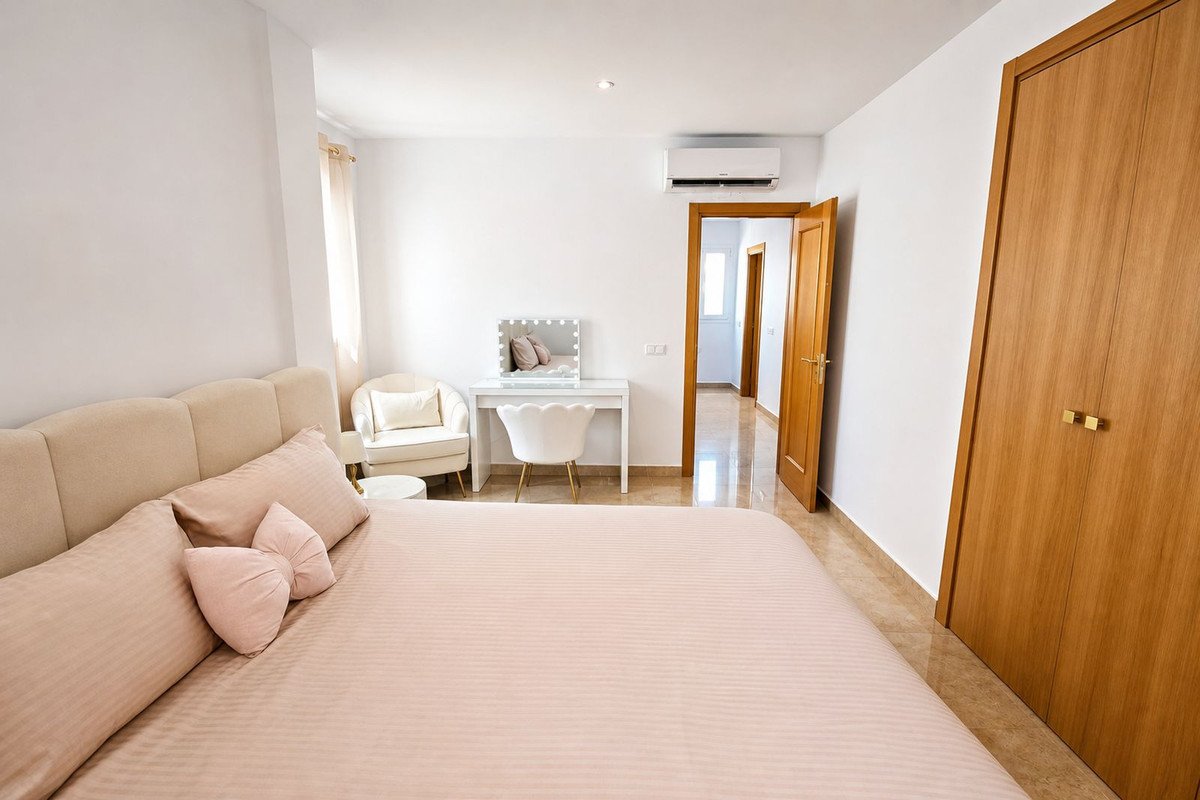 6 Bed Detached Villa in Manilva