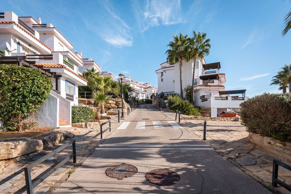 6 Bed Detached Villa in Manilva