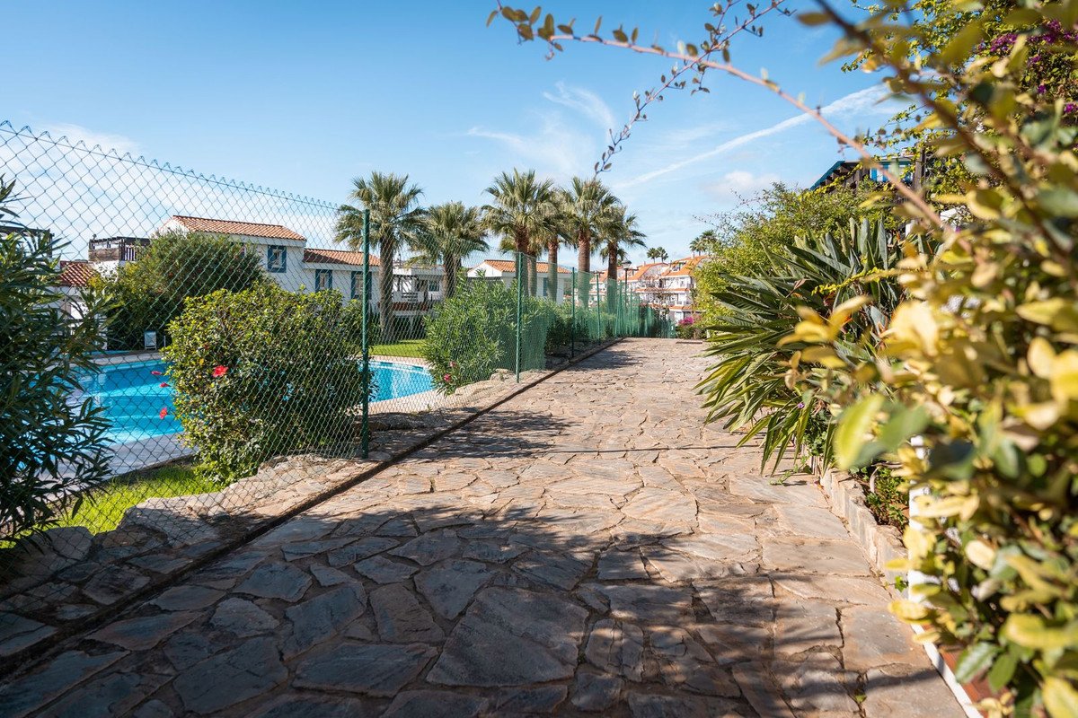6 Bed Detached Villa in Manilva