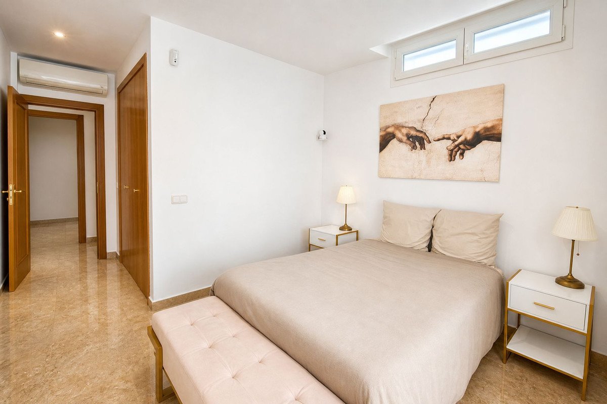 6 Bed Detached Villa in Manilva